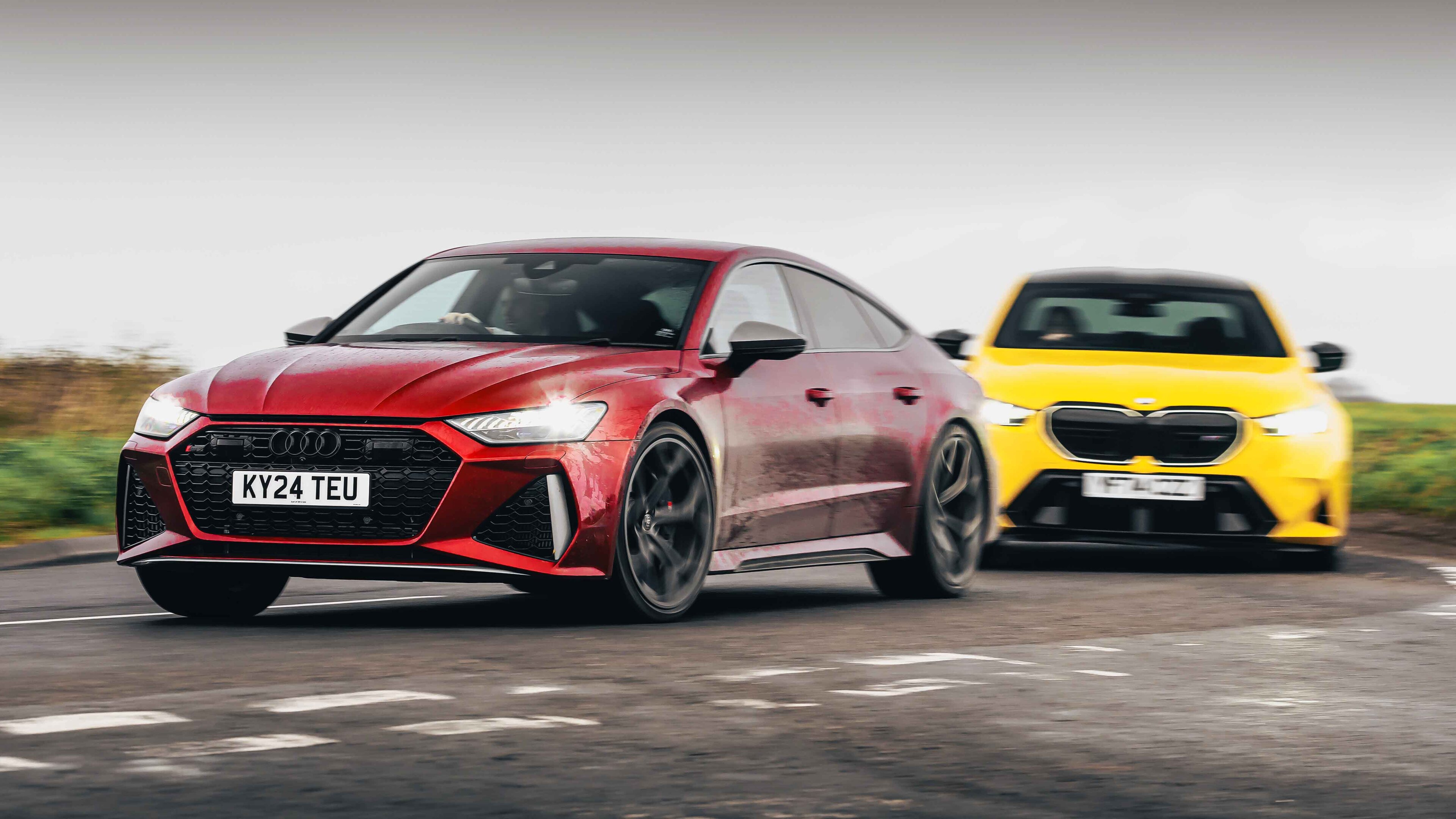 Head-to-head: BMW M5 vs Audi RS7 Performance | Top Gear